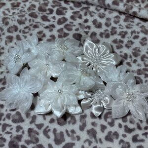 Elegant White Floral Hair Clips